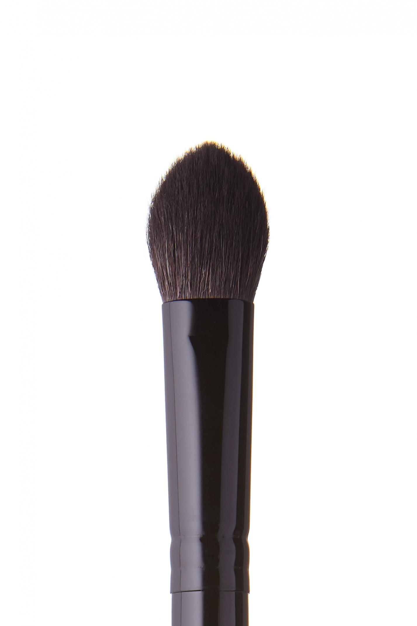 Ворс кисти Annbeauty N5 для точечного нанесения хайлайтера на выступающие участки глаз и лица